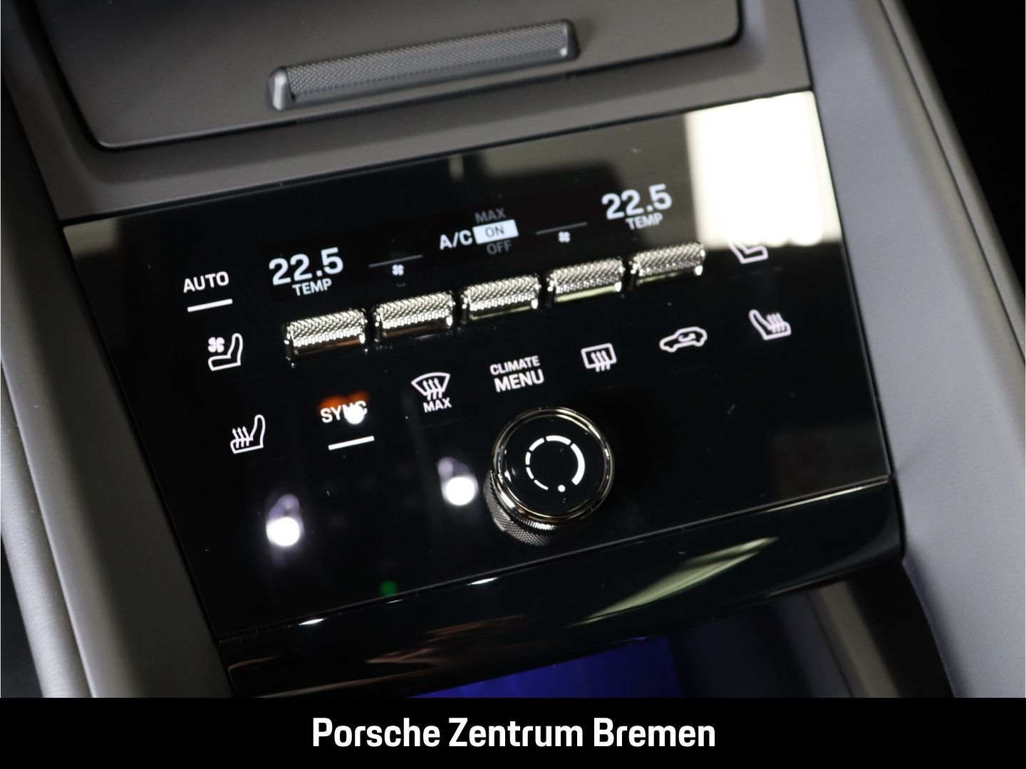 Porsche Macan Turbo - Samsaru's Car Outlet