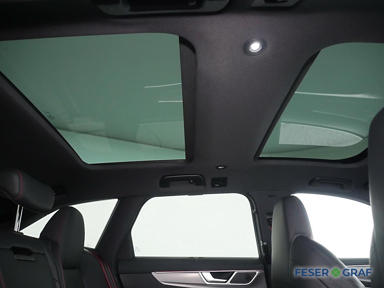 Audi RS6 Avant /Pano/StaHz/HUD/Keramik/AGA/305kmh/Dyn