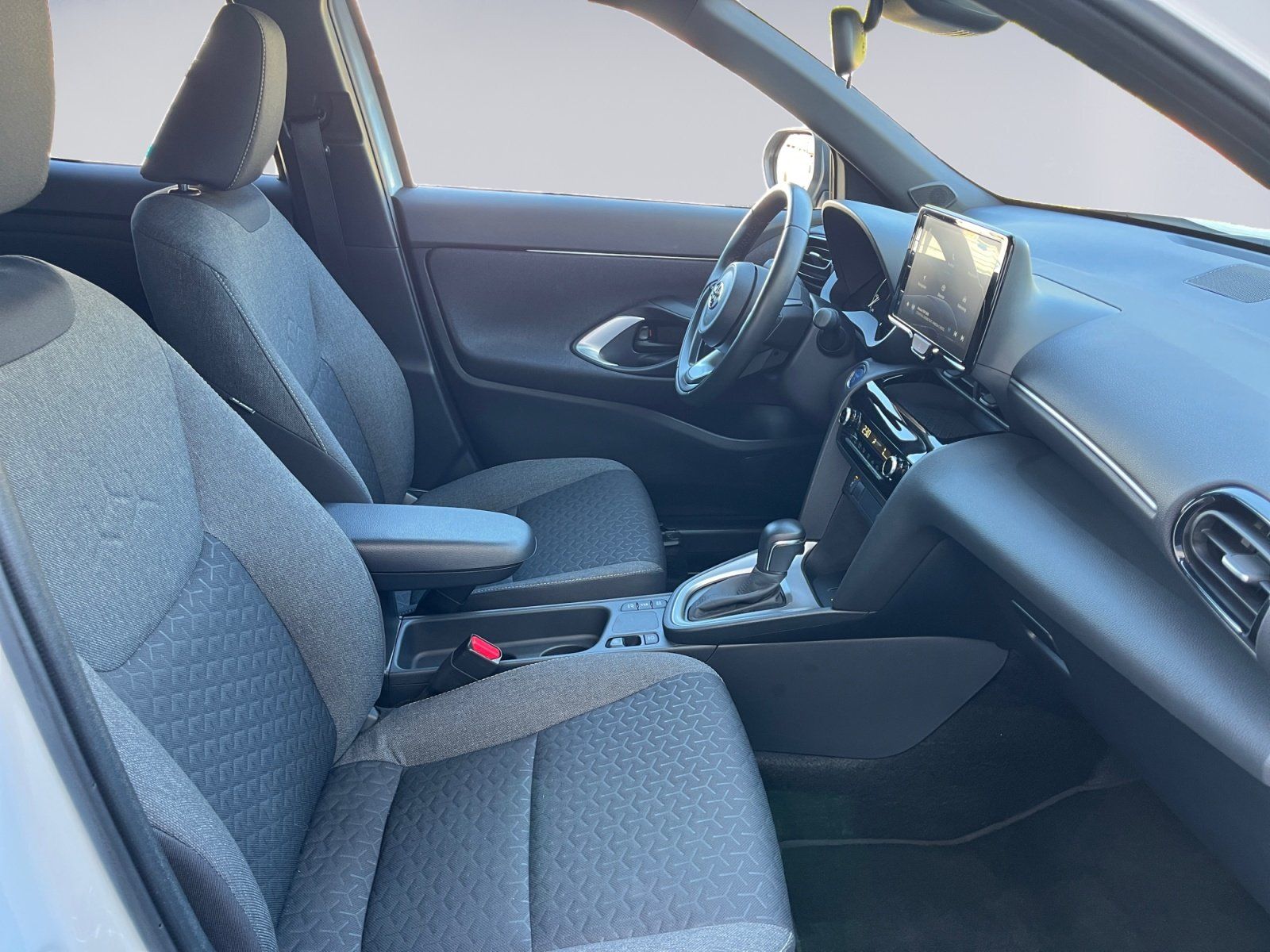 Toyota Yaris Cross Hybrid ACC+Navi+Kamera+Winterpak