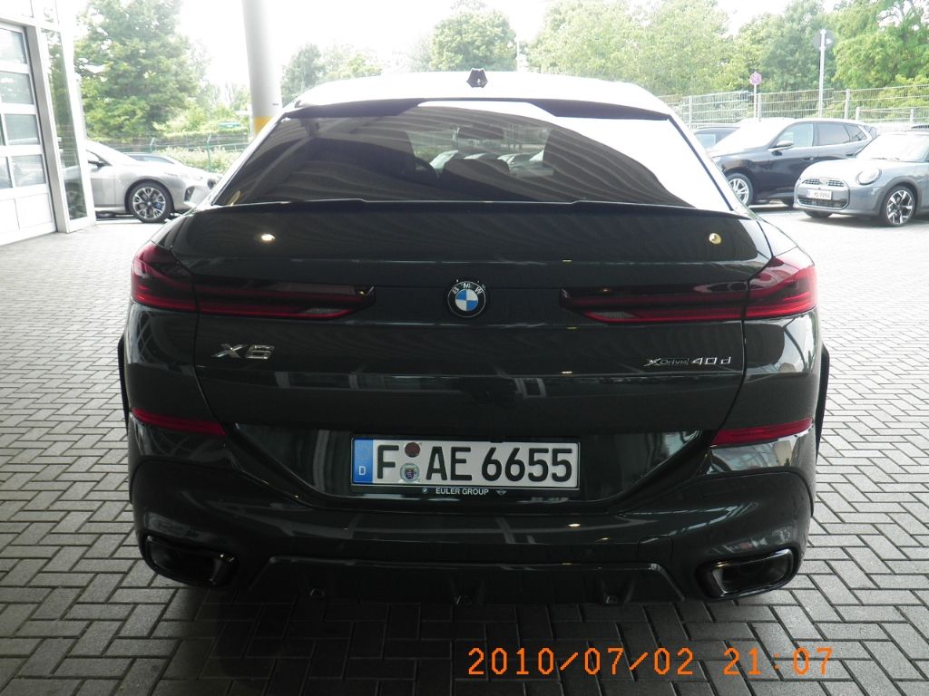 BMW X6 xDrive 40d M Sport Sportpaket HUD AD AHK-klap