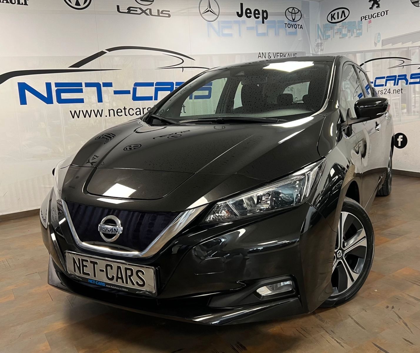 Nissan Leaf 62KWH - Samsaru's Car Outlet