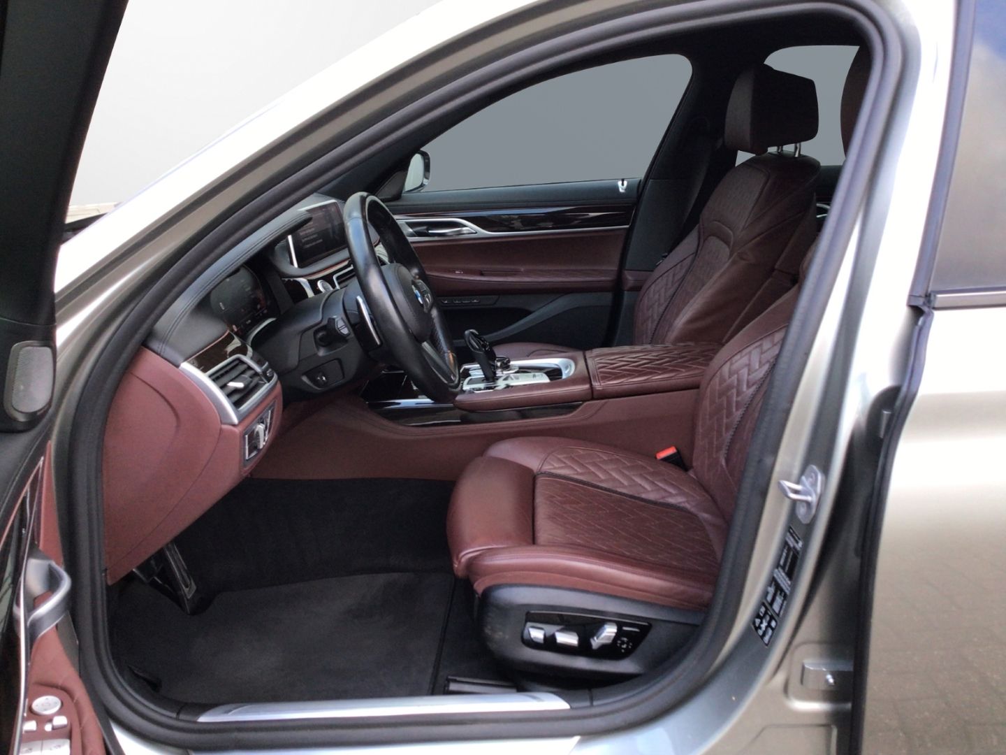 BMW 730 d xDrive M Sport ACC/GSD/Massage/Sitzbelftg/