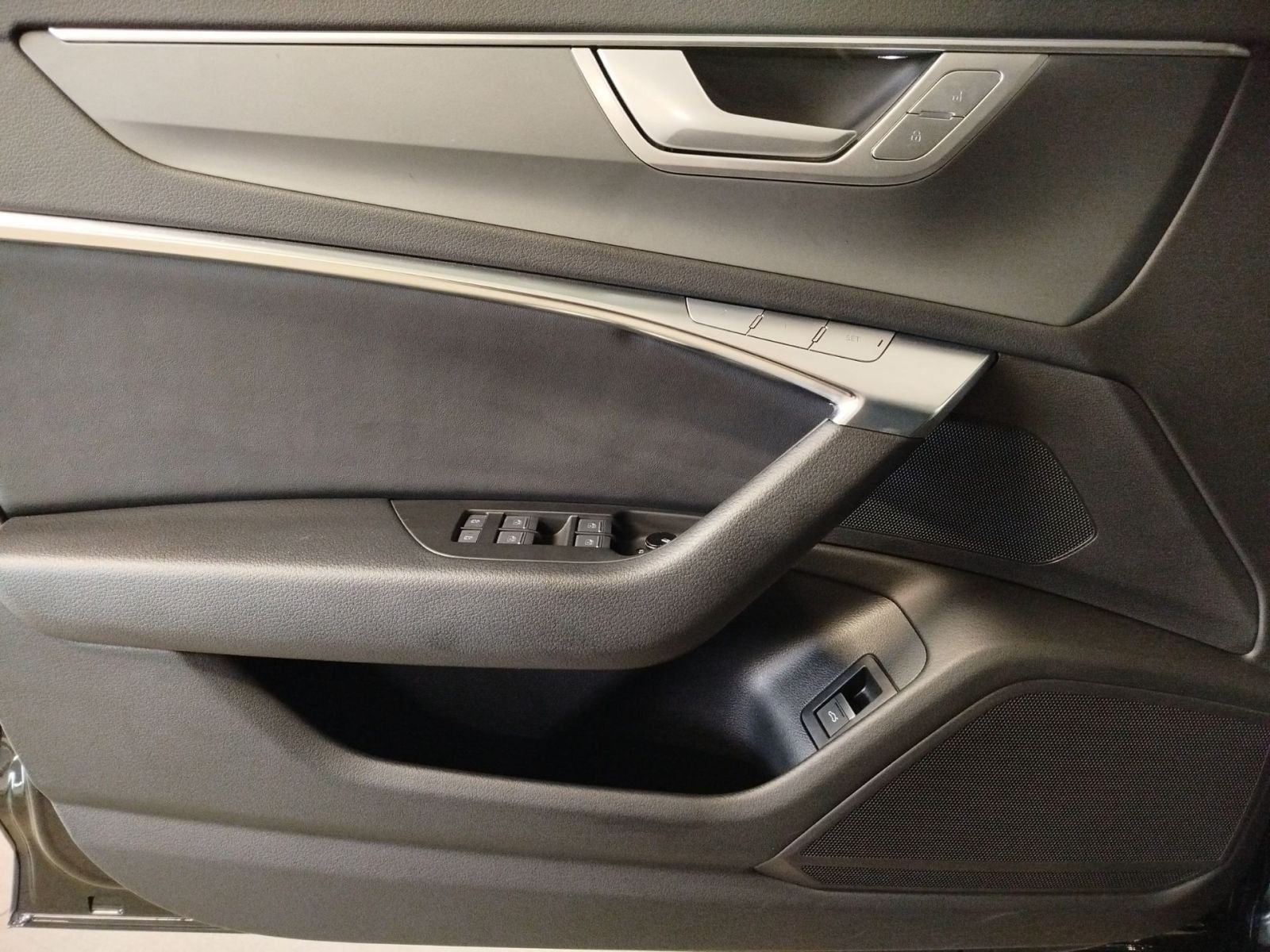 Audi A6 Avant 35 TDI S tronic sport - Samsaru's Car Outlet