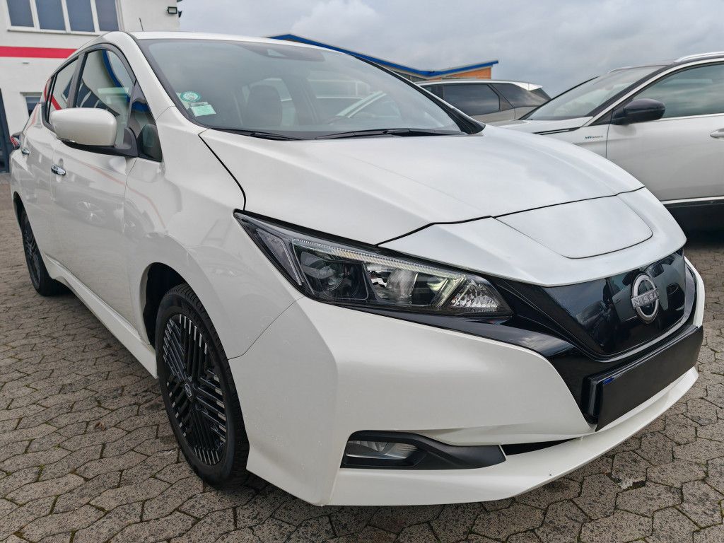 Nissan Leaf 62 kWh - Samsaru's Car Outlet