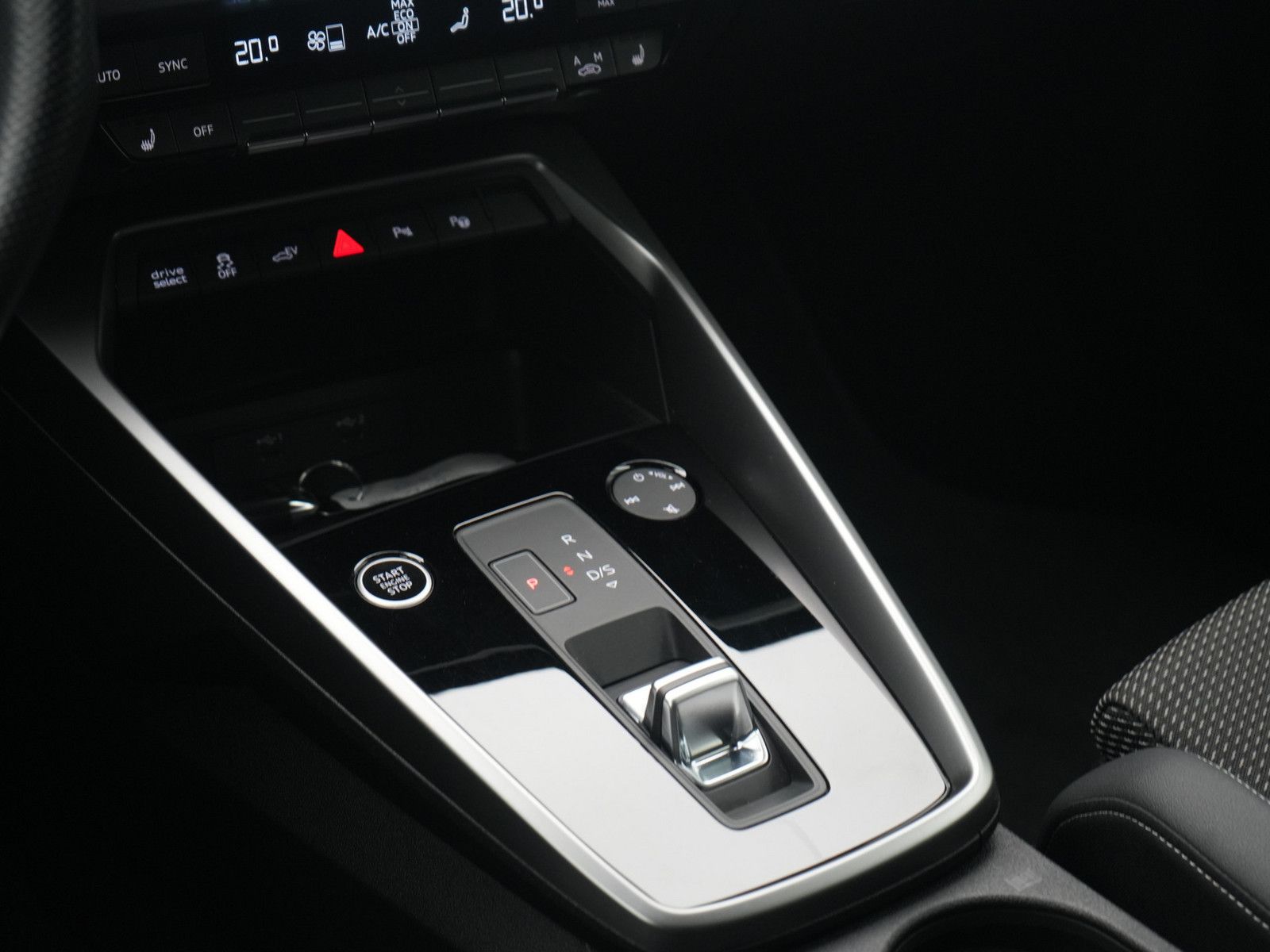 Audi A3 Sportback e S line NAVI VIRT AHK ACC LEDER