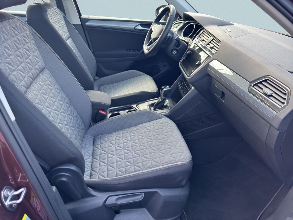 Volkswagen Tiguan 2.0 TDI DSG Life - Samsaru's Car Outlet
