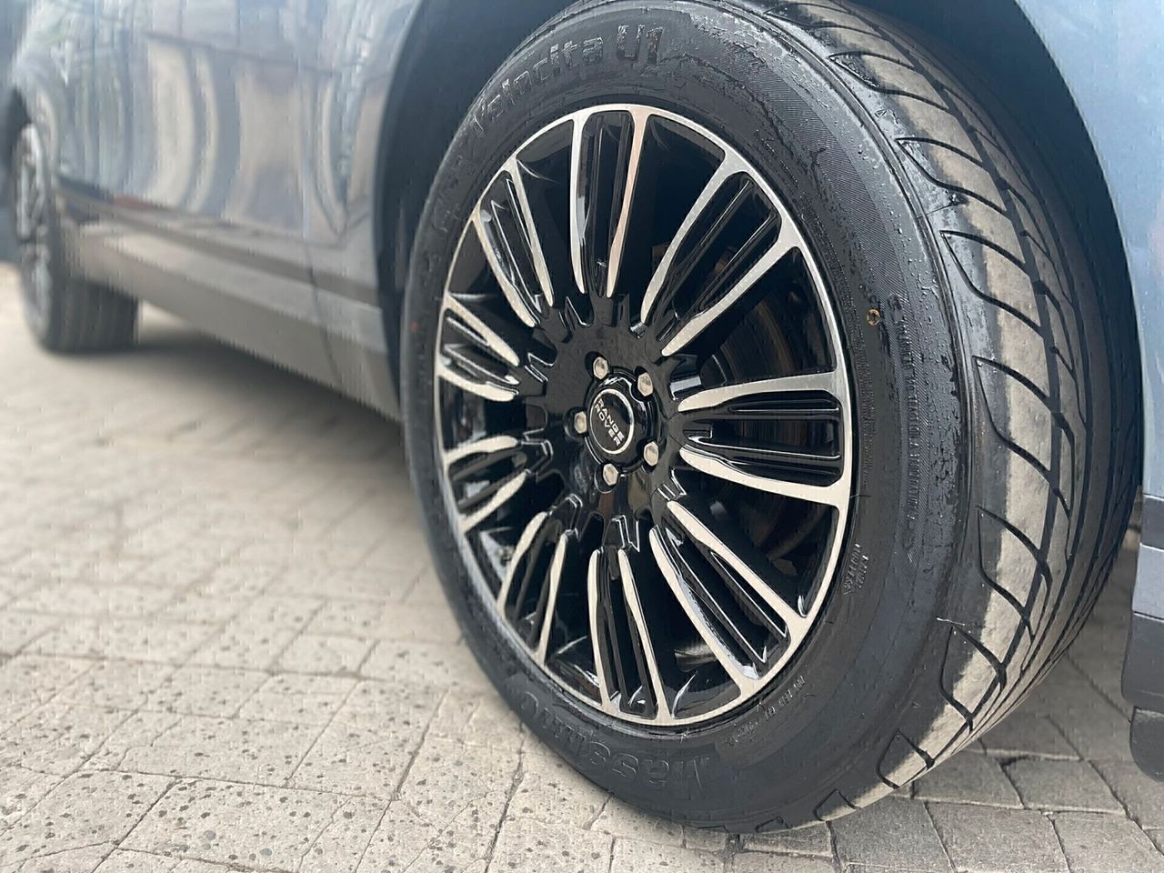 Range Rover Velar 2.0D - Samsaru's Car Outlet