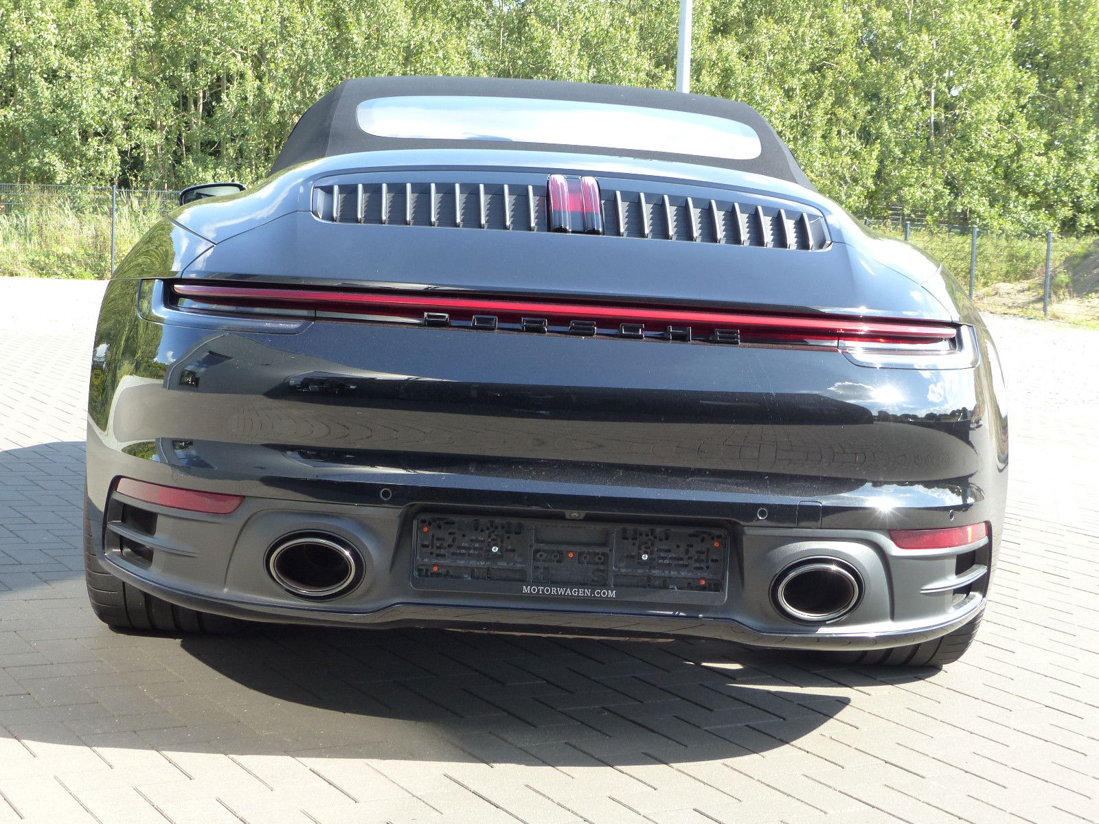 Porsche 992 Carrera 4 Cabriolet