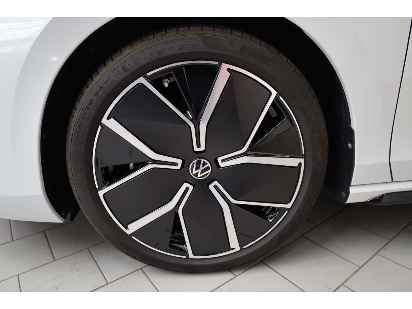 Volkswagen Passat 2.0 TDI 4Mot. R-Line Signature DSG P-Dach