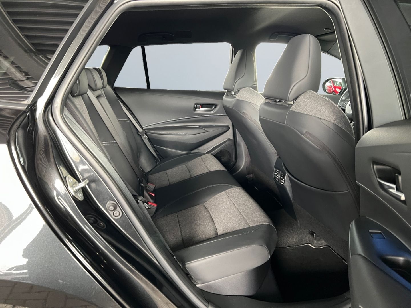 Toyota Corolla 1.8 Hybrid TS Teamplayer *Technik-Paket*
