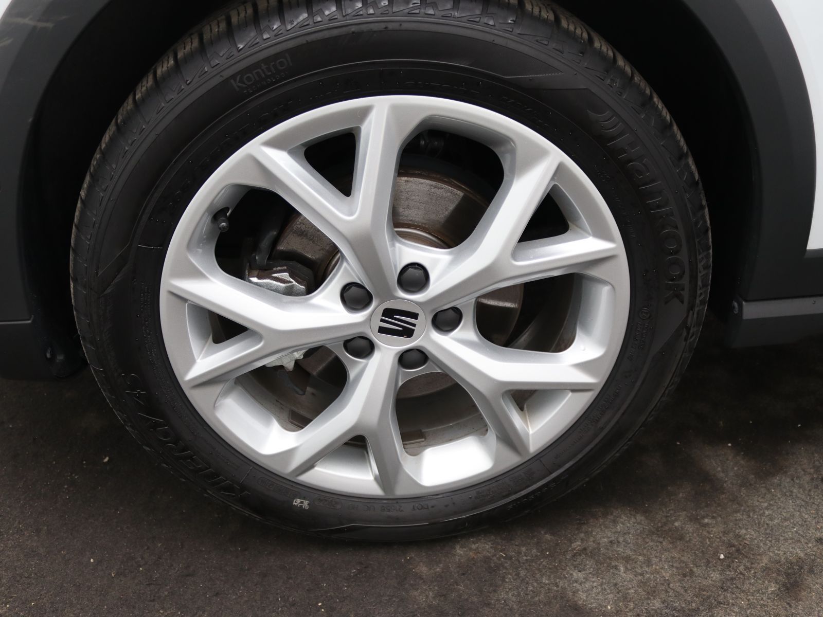 Seat Arona FR 1.5 TSI DSG / Navi, FullLink, AHK, LED