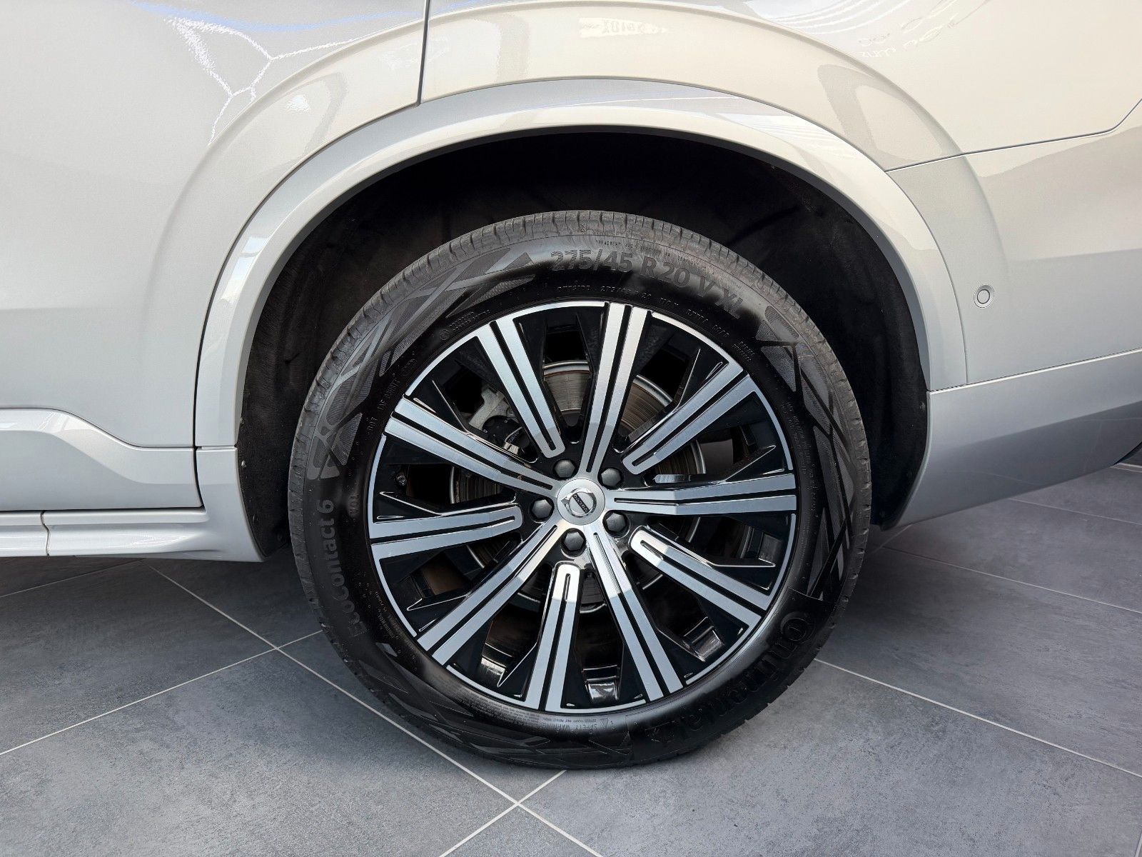 Volvo XC 90 Plus Dark AWD*7-Sitzer*LEDER*360°*AHK*ACC*