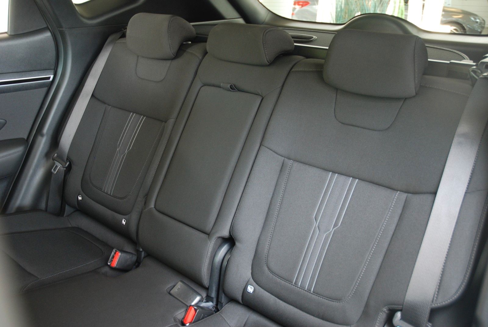 Hyundai TUCSON 1.6 T Plug-in 4WD - Samsaru's Car Outlet