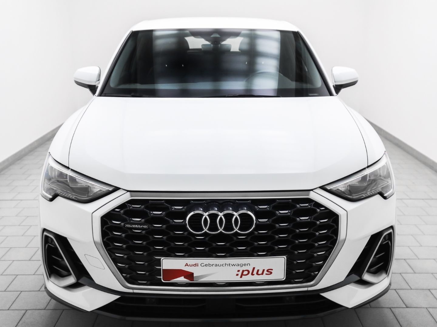 Audi Q3 Sportback 45 TFSI quattro S line - Samsaru's Car Outlet