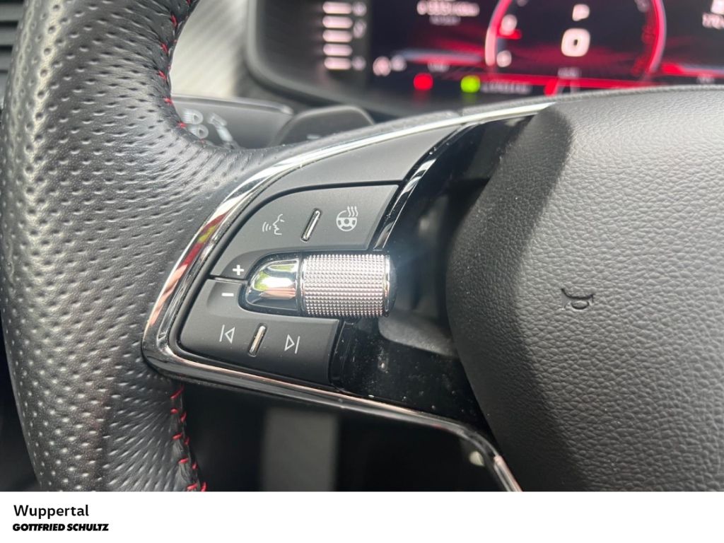Skoda Kodiaq RS 245 PS PANO STANDHZ MATRIX DCC NAVI AC