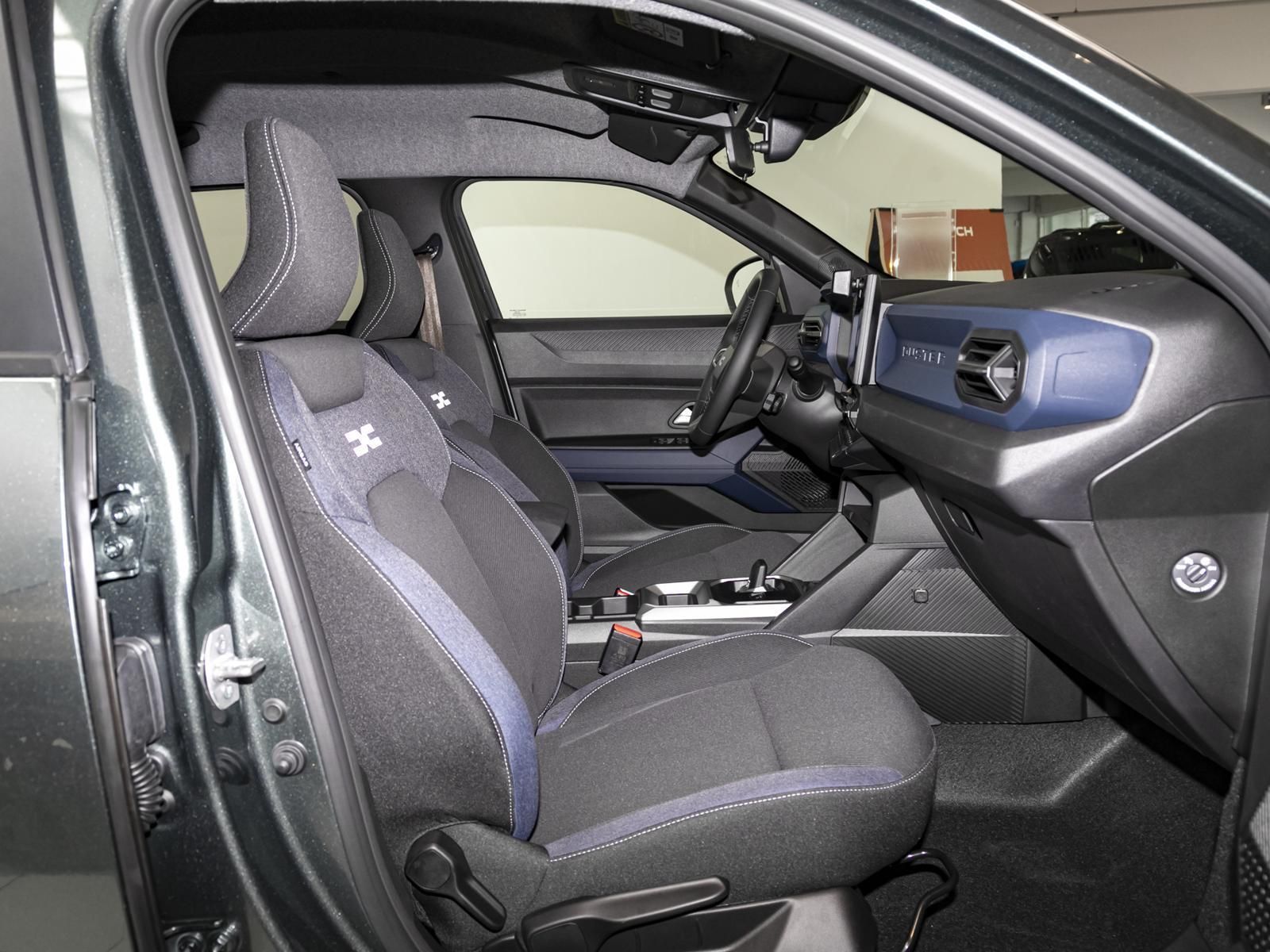 Dacia Duster FL24 Journey HYBRID 140 - Samsaru's Car Outlet