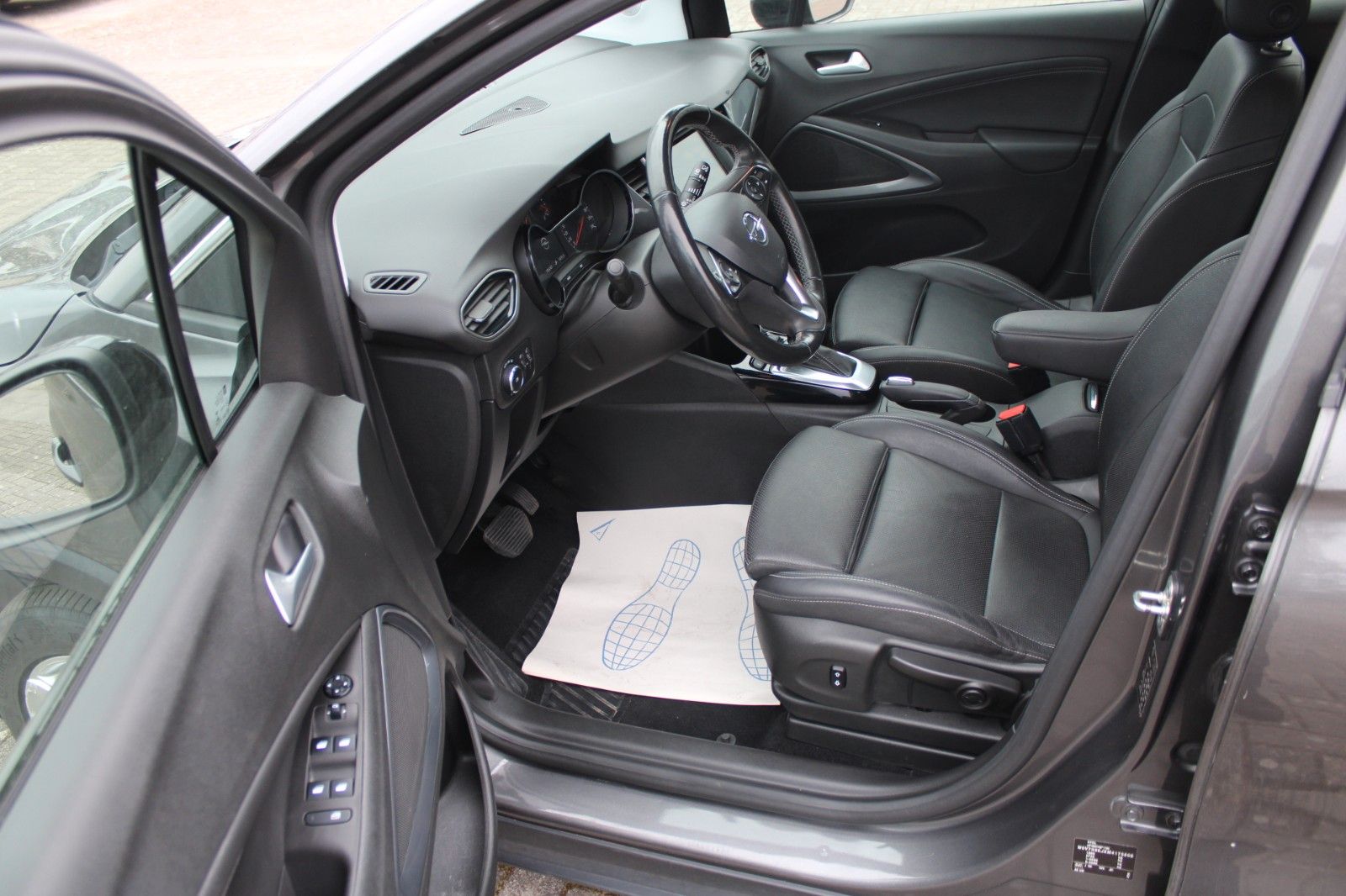 Opel Crossland Elegance - Samsaru's Car Outlet