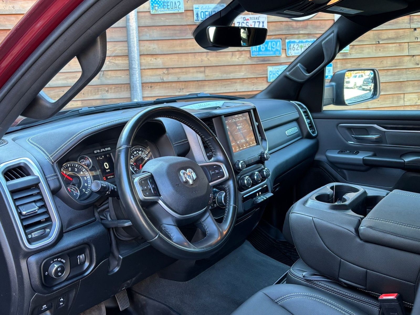 Dodge RAM 1500 5,7L BigHorn Crew Cab LED AHK 4x4 LPG