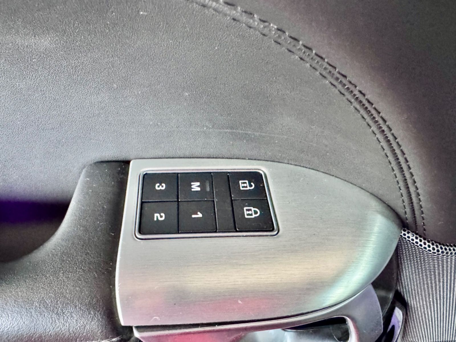 Range Rover Sport SVR - Samsaru's Car Outlet