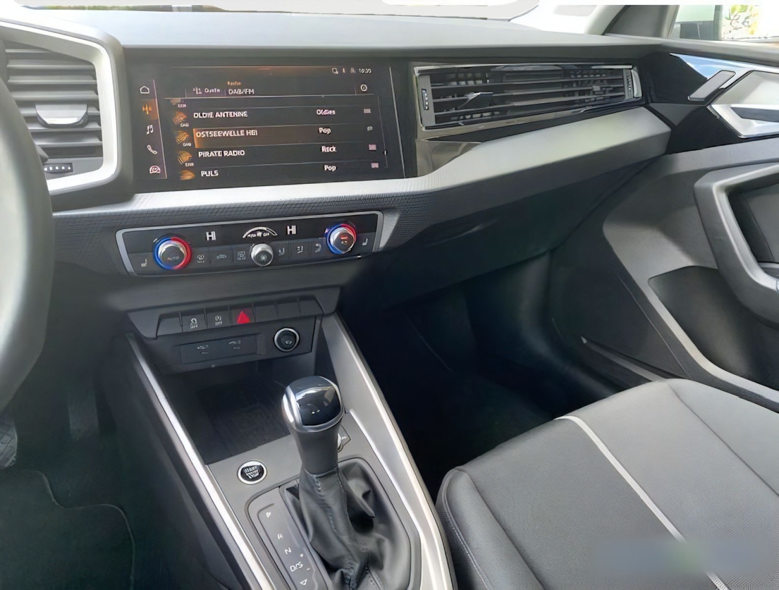 Audi A1 allstreet 30 TFSI S tronic - Samsaru's Car Outlet