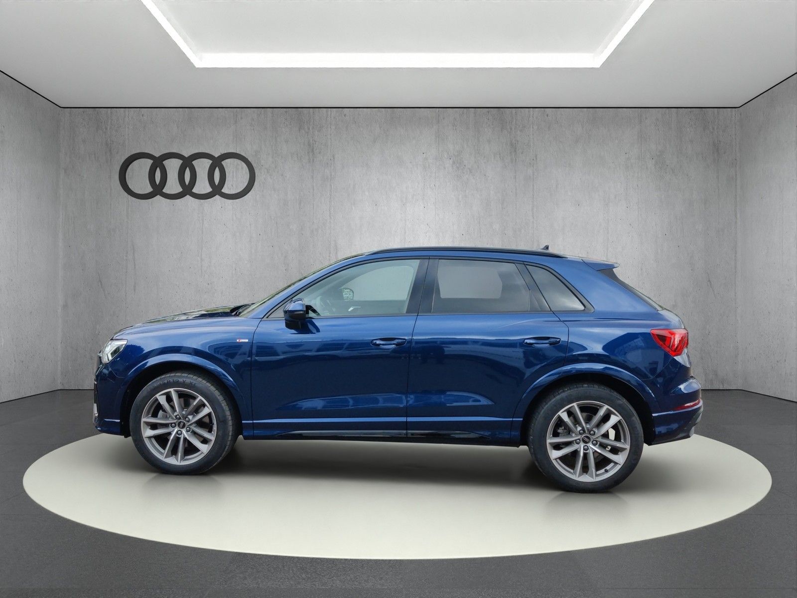 Audi Q3 40 TFSI quattro S line S tronic - Samsaru's Car Outlet