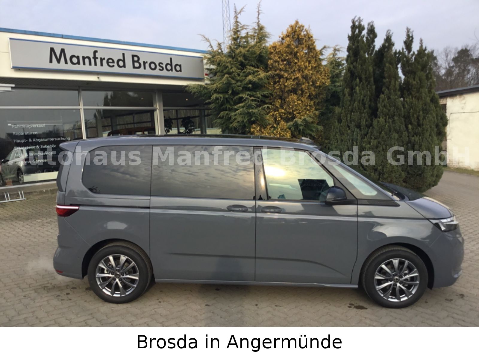Volkswagen T7 Multivan - Samsaru's Car Outlet