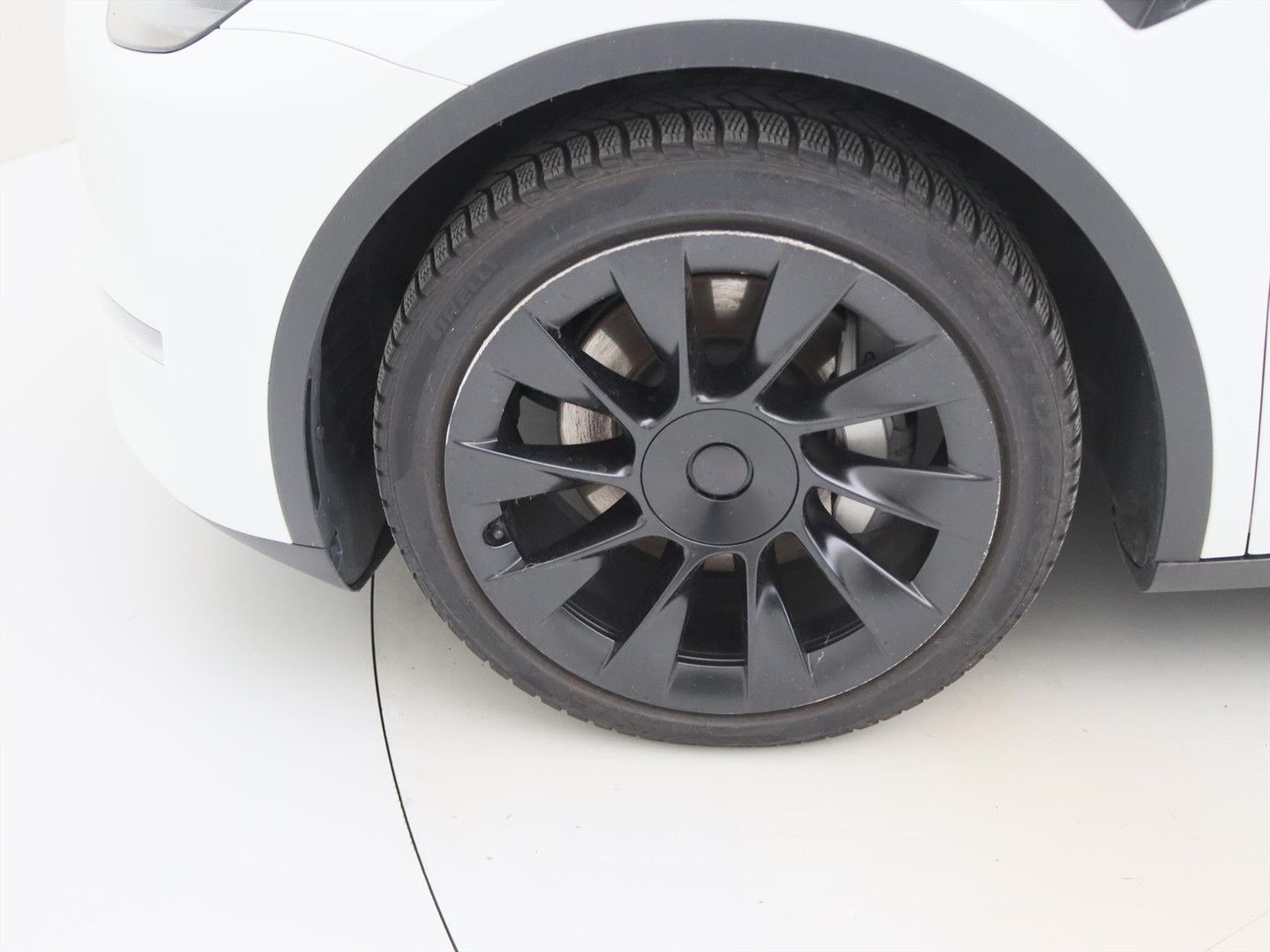 Tesla Model Y Long Range AWD 75kWh 351pk 93,7% SoH AMD