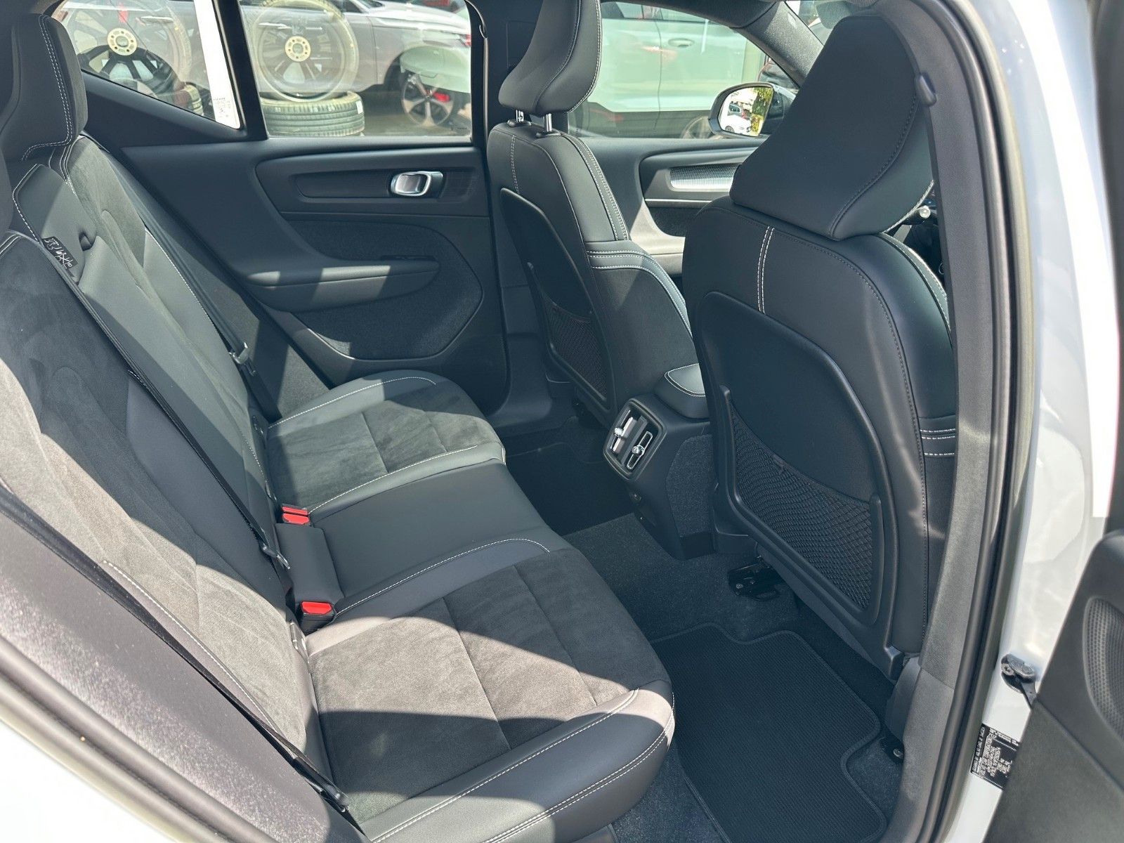 Volvo XC40 B5 Ultimate Dark AWD