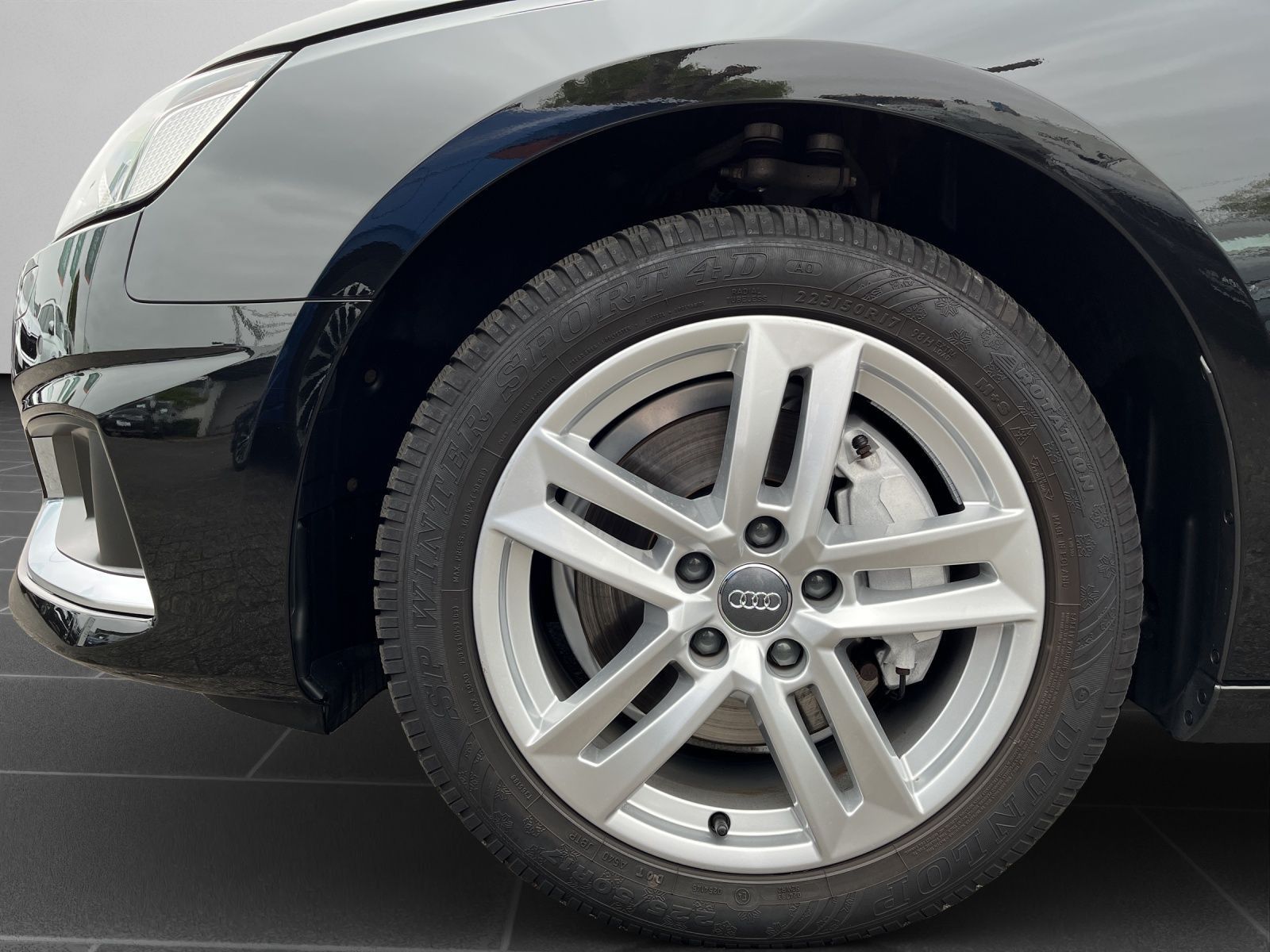 Audi A4 Avant 40 TDI quattro advanced - Samsaru's Car Outlet