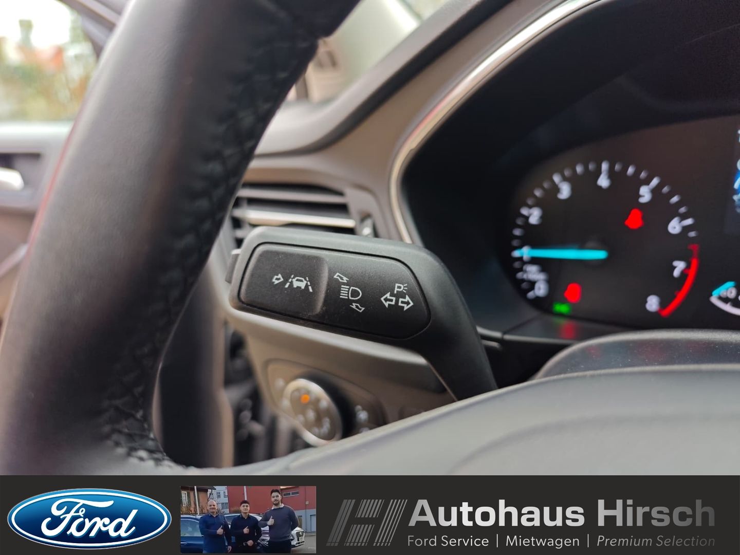 Ford Focus Turnier Active Navi LED ACC CarPlay WLAN D