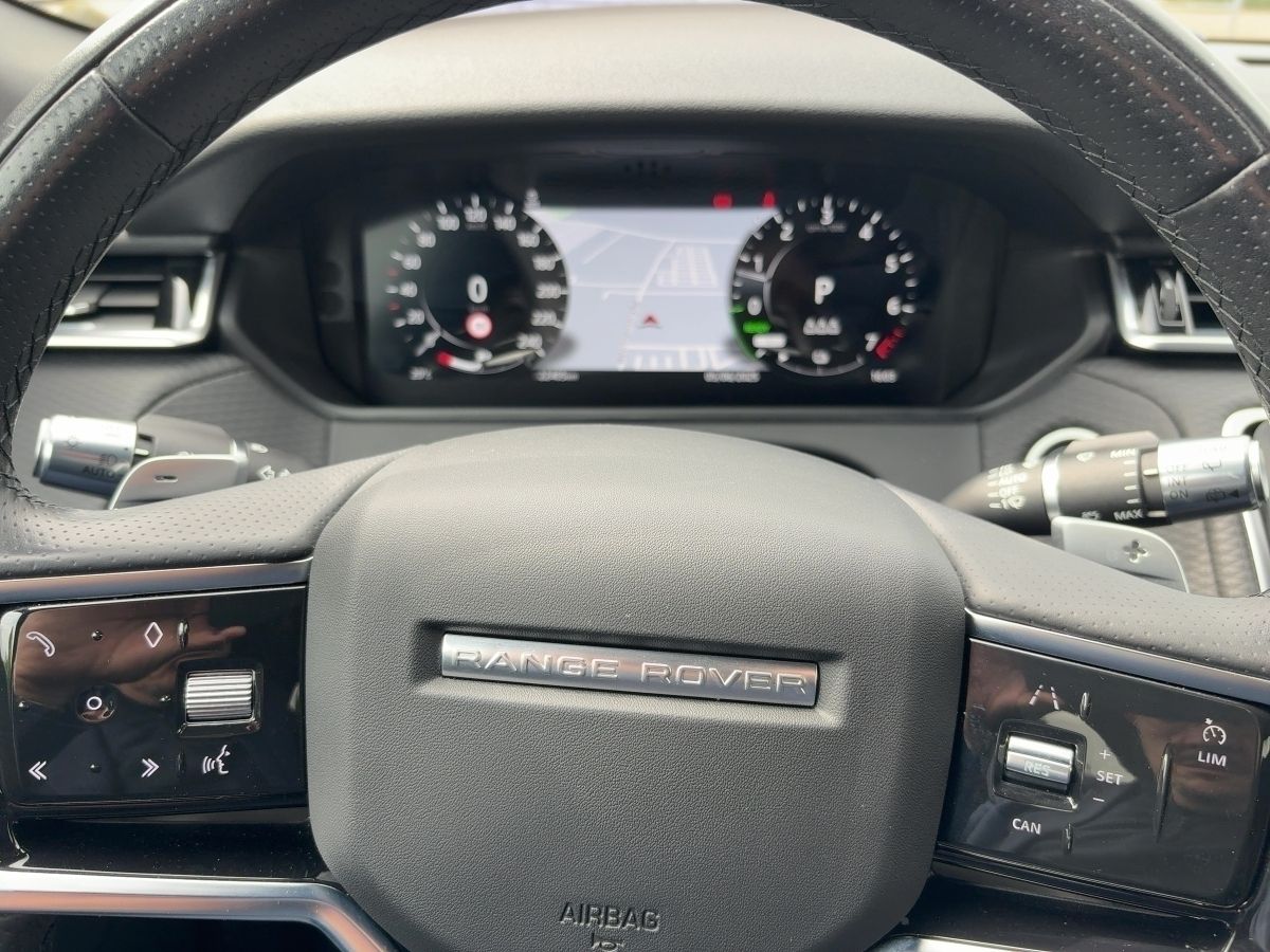 Range Rover Velar P400e R-Dyn. - Samsaru's Car Outlet