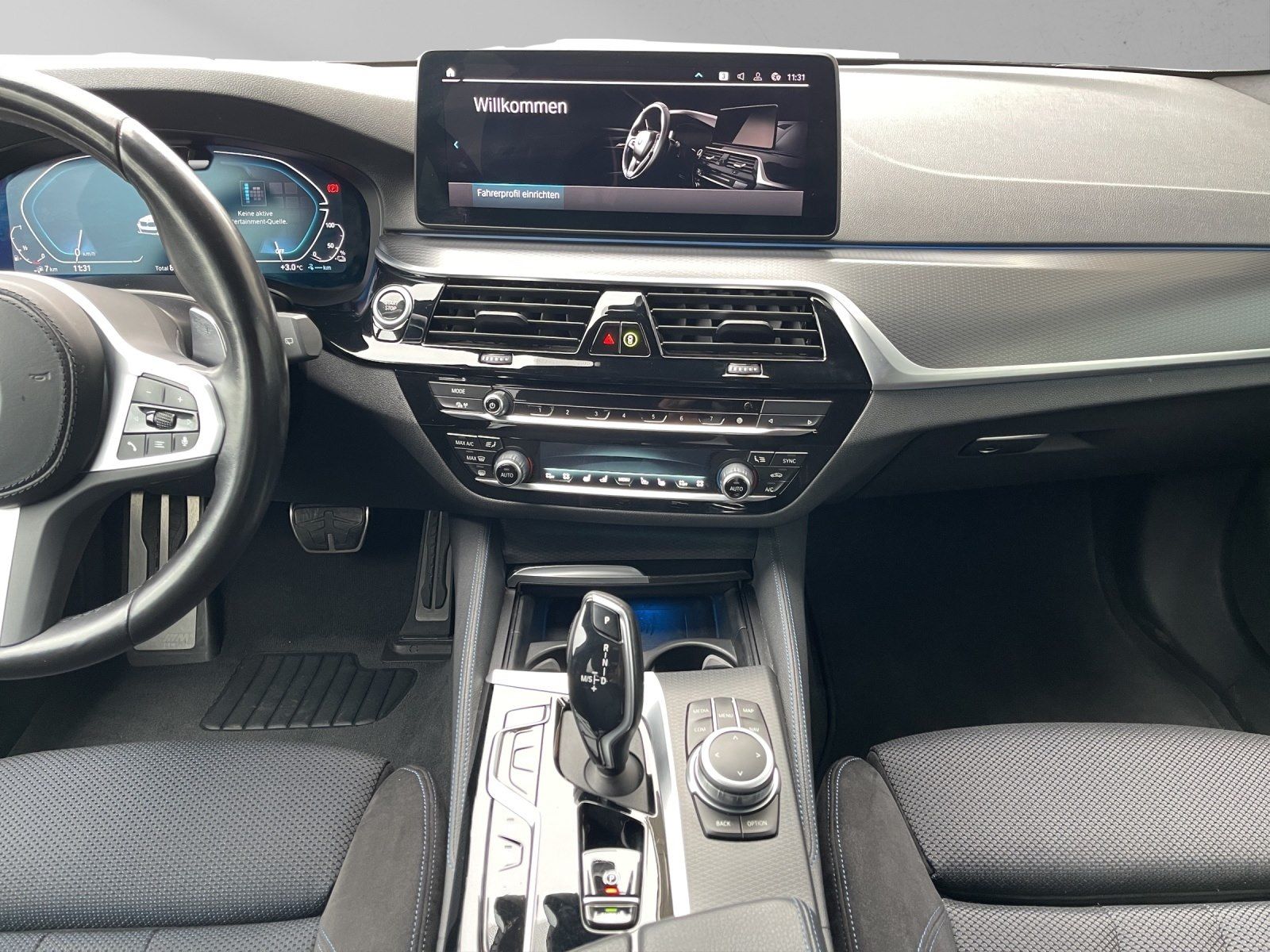 BMW 530e xDrive Touring DrivAssistProf HUD M Sport