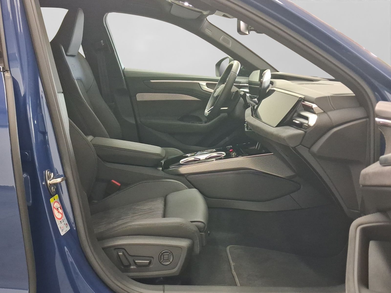 Audi A6 Avant eHybrid Q S LINE UPE93 AHK BF-DISPLAY M