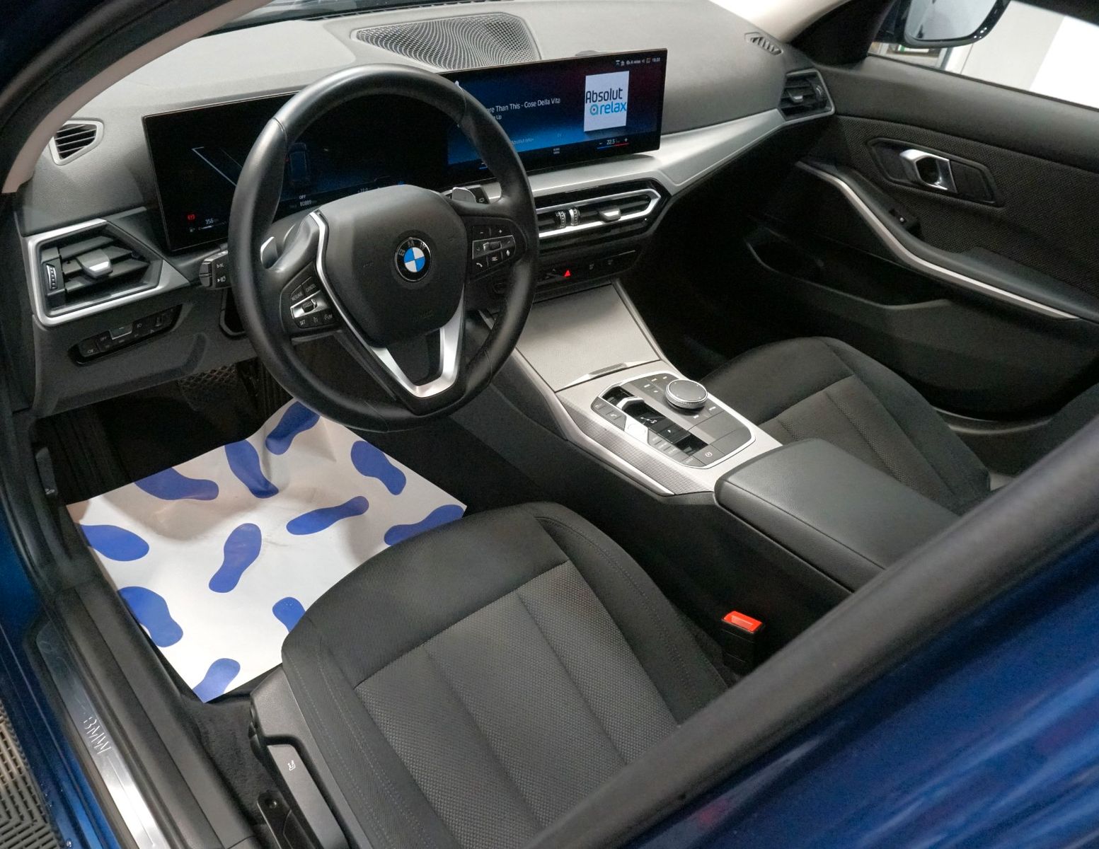 BMW 320 d xDrive Touring - Samsaru's Car Outlet