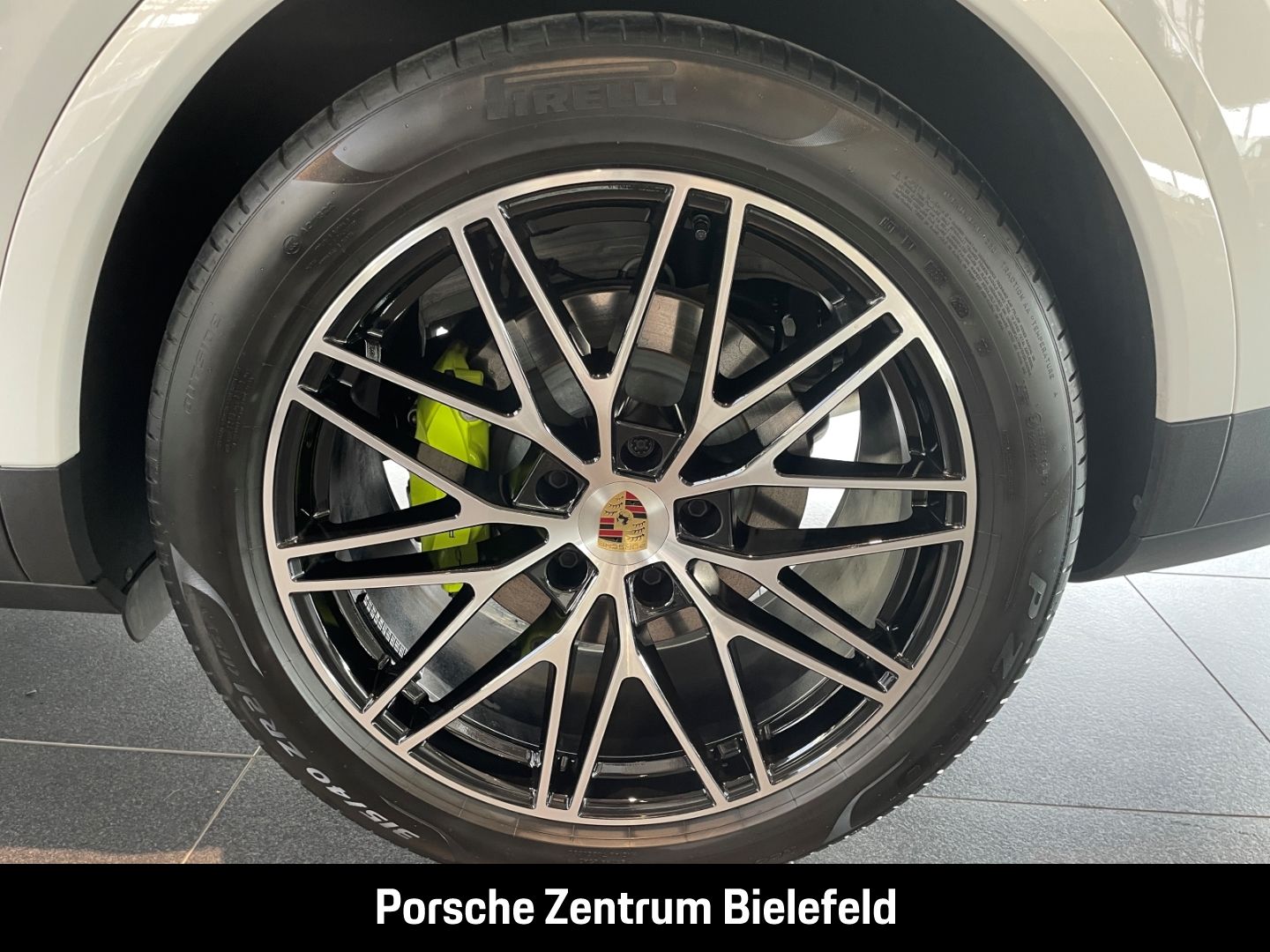 Porsche Cayenne E-Hybrid Panoramadach LED-Matrix BOSE