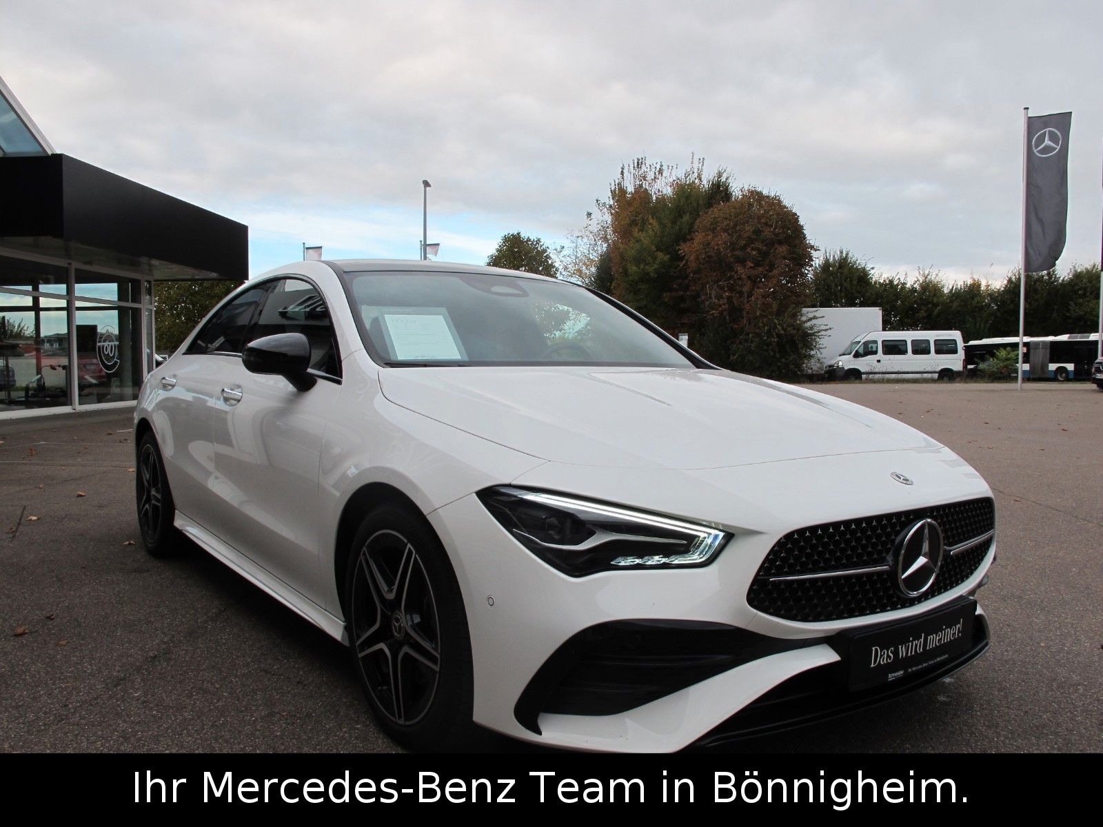 Mercedes-Benz CLA 200 AMG Line - Samsaru's Car Outlet