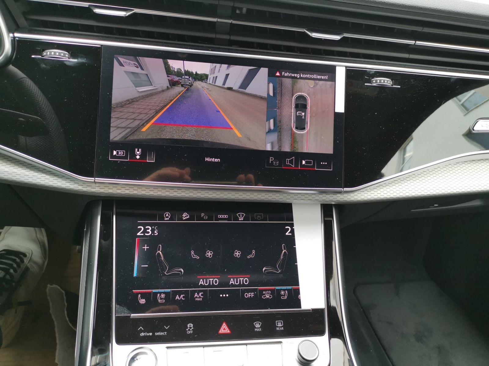 Audi Q8 50TDI S Line - Samsaru's Car Outlet