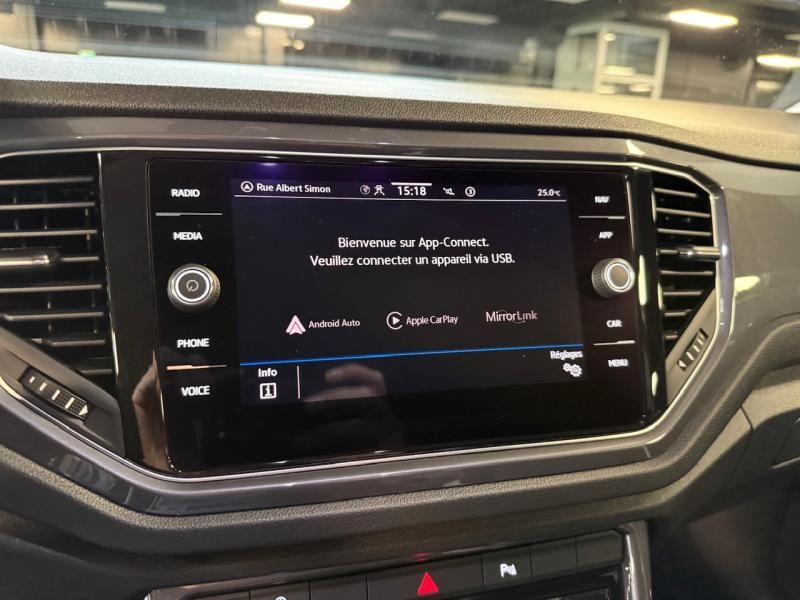 Volkswagen T-Roc 1.5 TSI SPORT - Samsaru's Car Outlet