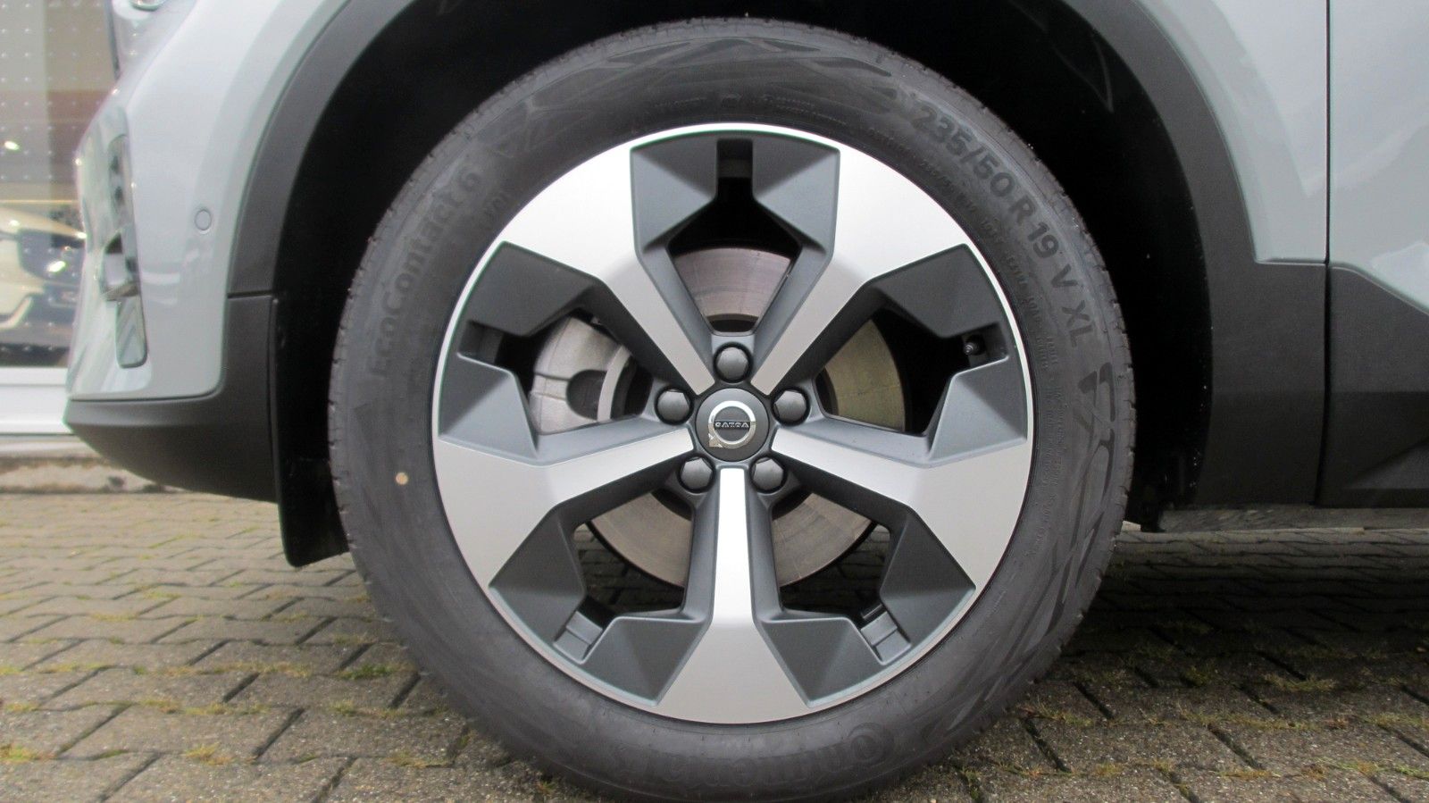 Volvo XC40 B3 Plus Dark 2WD +LEDER+PANO+360°+PIXEL+AHK