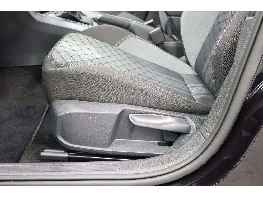 Volkswagen Polo VI 1.0 TSI R-Line DSG,Navi,Matrix,RFK