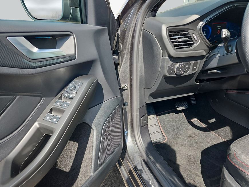 Ford Focus Turnier 1.0 EcoBoost Hybrid Aut. ST-LINE X