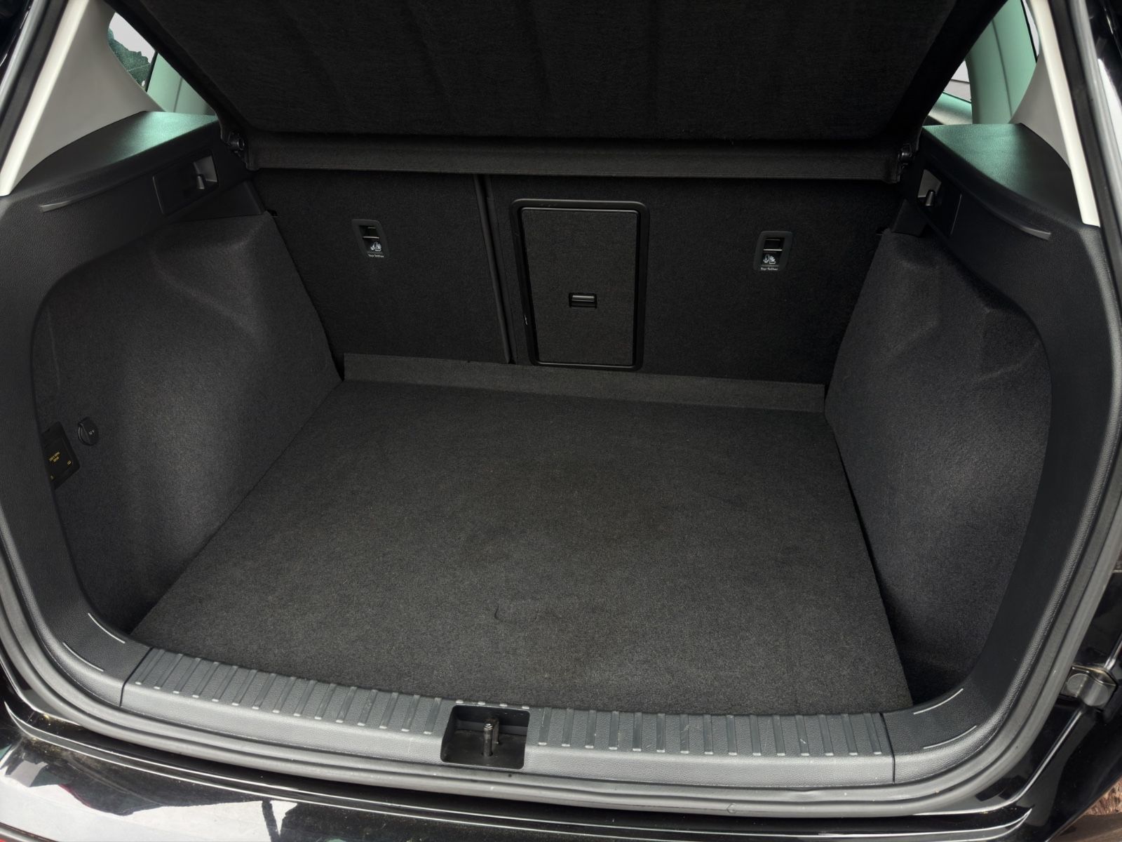 Seat Ateca Style 4Drive/AHK/STANDHEIZ/LED/SITZHEIZ/