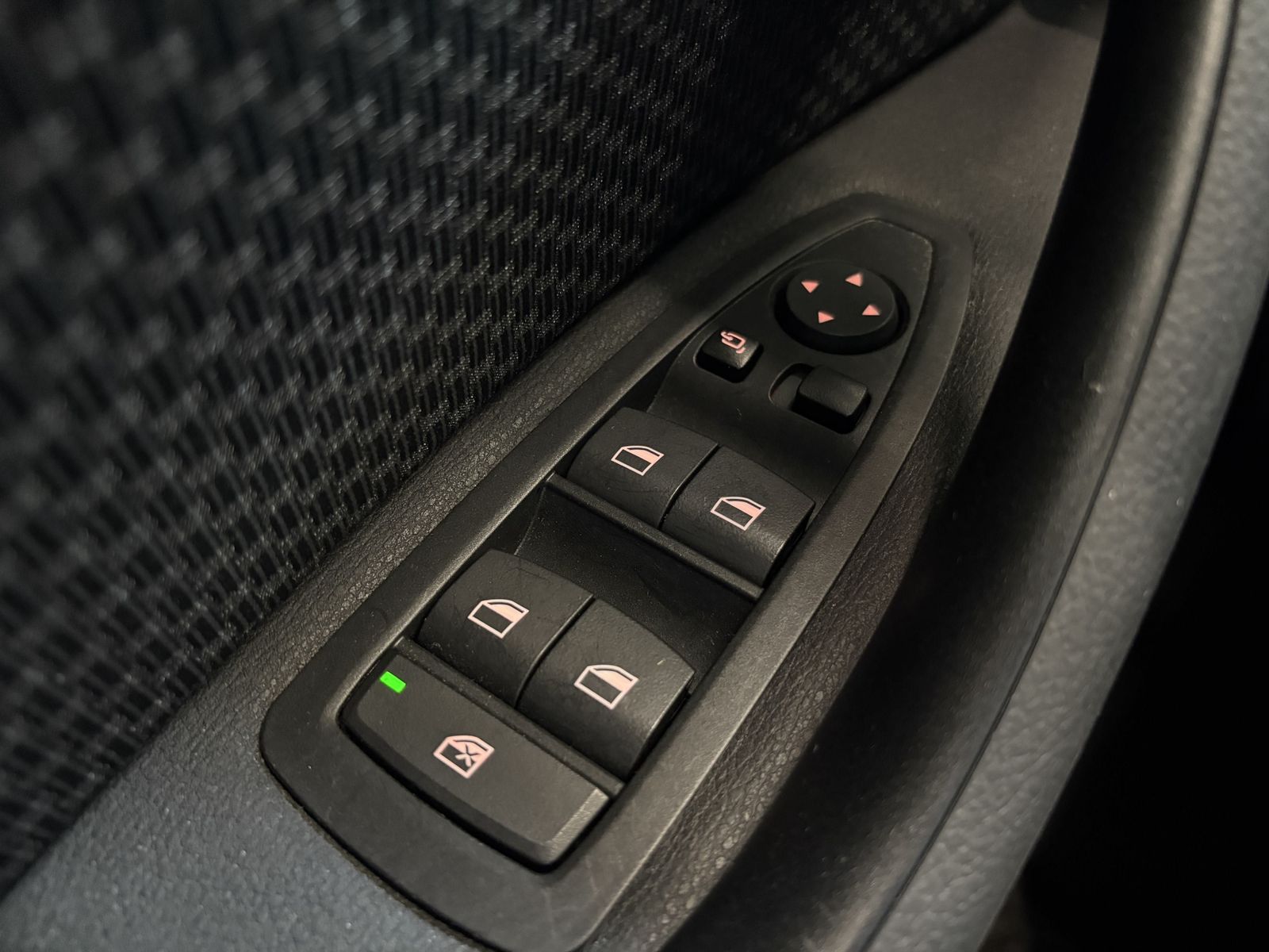 BMW X1 xDrive25e Advantage - Samsaru's Car Outlet