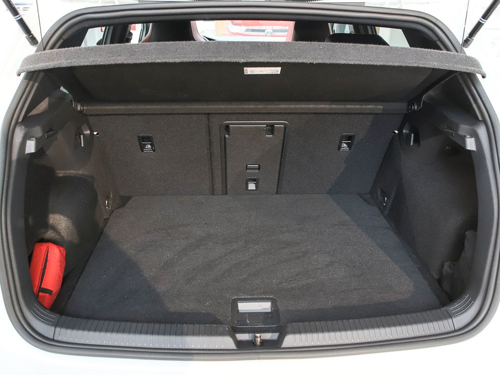 Volkswagen Golf VIII GTI Clubsport 2.0 TSI DSG - Samsaru's Car Outlet