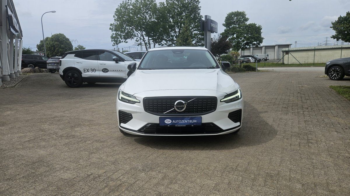 Volvo S60 T8 Ultimate Dark AWD Plug-in Hybrid