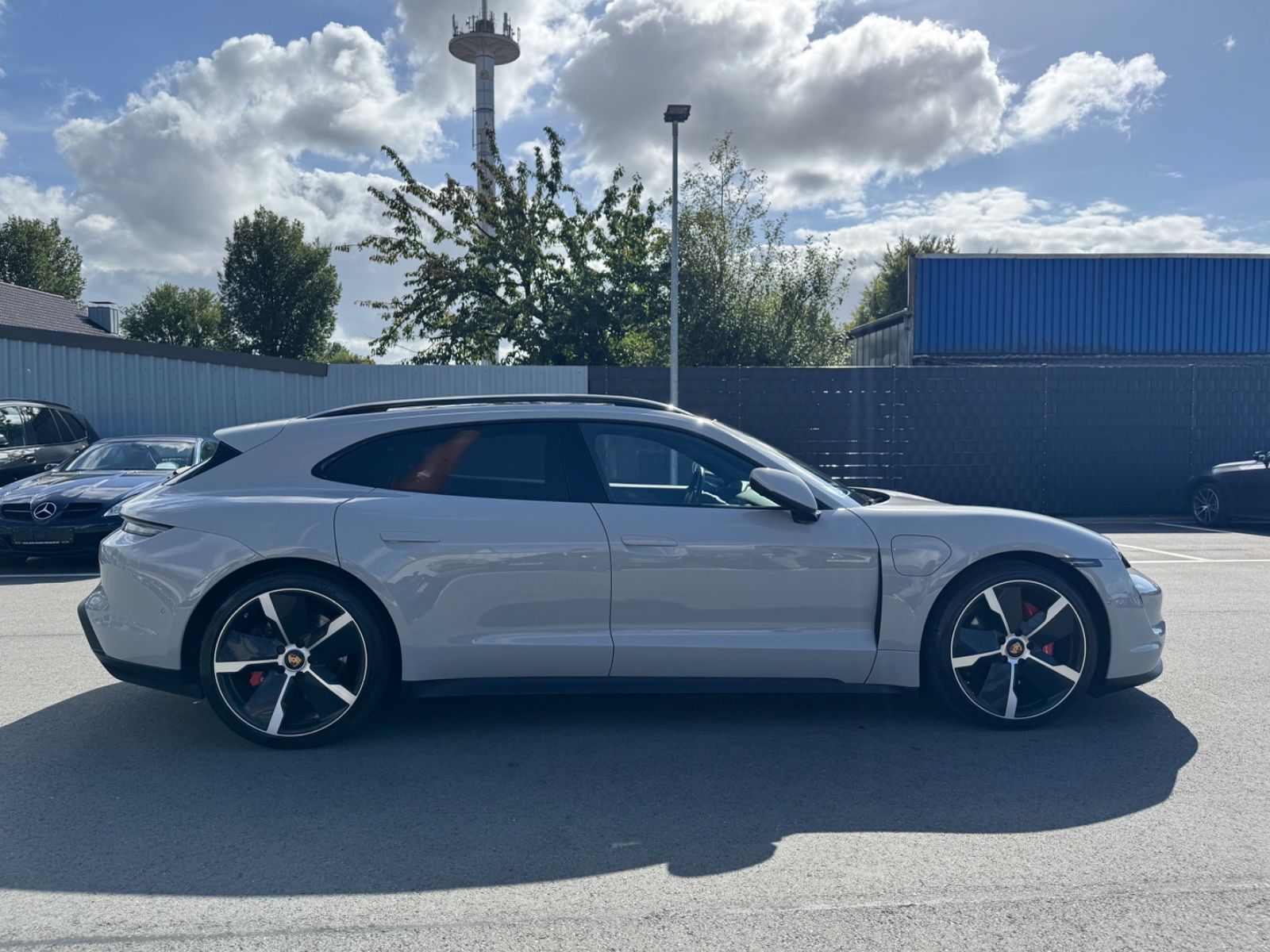 Porsche Taycan Sport Turismo 4 S *BOSE*PANO*NETTO*360K