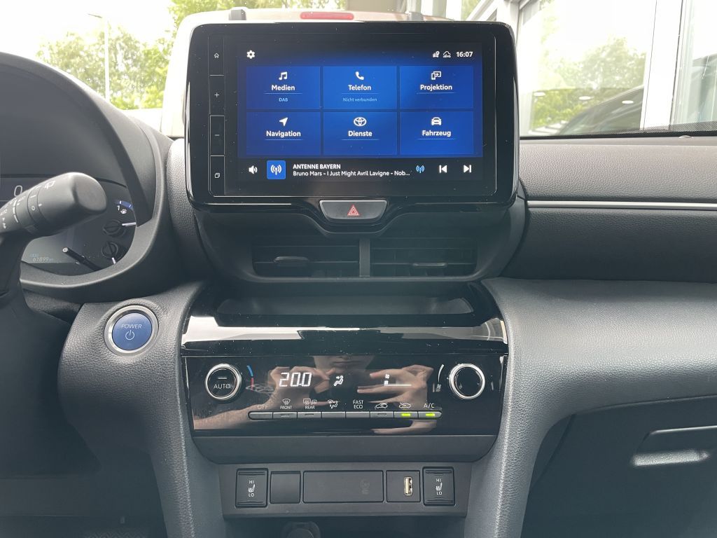 Toyota Yaris Cross Hybrid 1.5 Team Deutschland*Safety-P