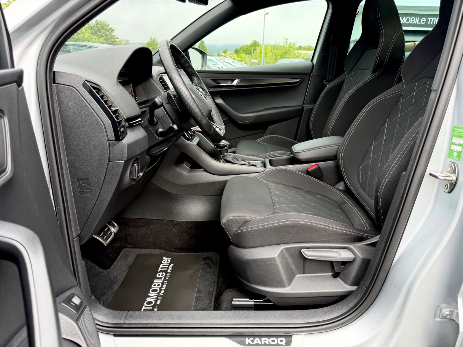 Skoda Karoq Sportline 2.0 TSI DSG 4x4/PANO/LED/ACC/AHK
