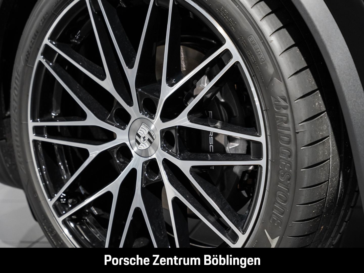 Porsche Macan 4 Surround-View InnoDrive LED-Matrix