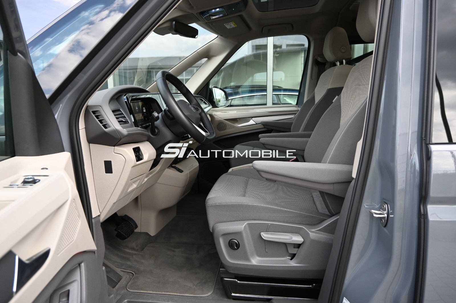 Volkswagen T7 Multivan 2.0 TDI DSG Edition - Samsaru's Car Outlet